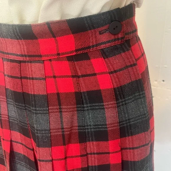 Vintage Red and Black Plaid pleated Skirt - Picture 2 of 8